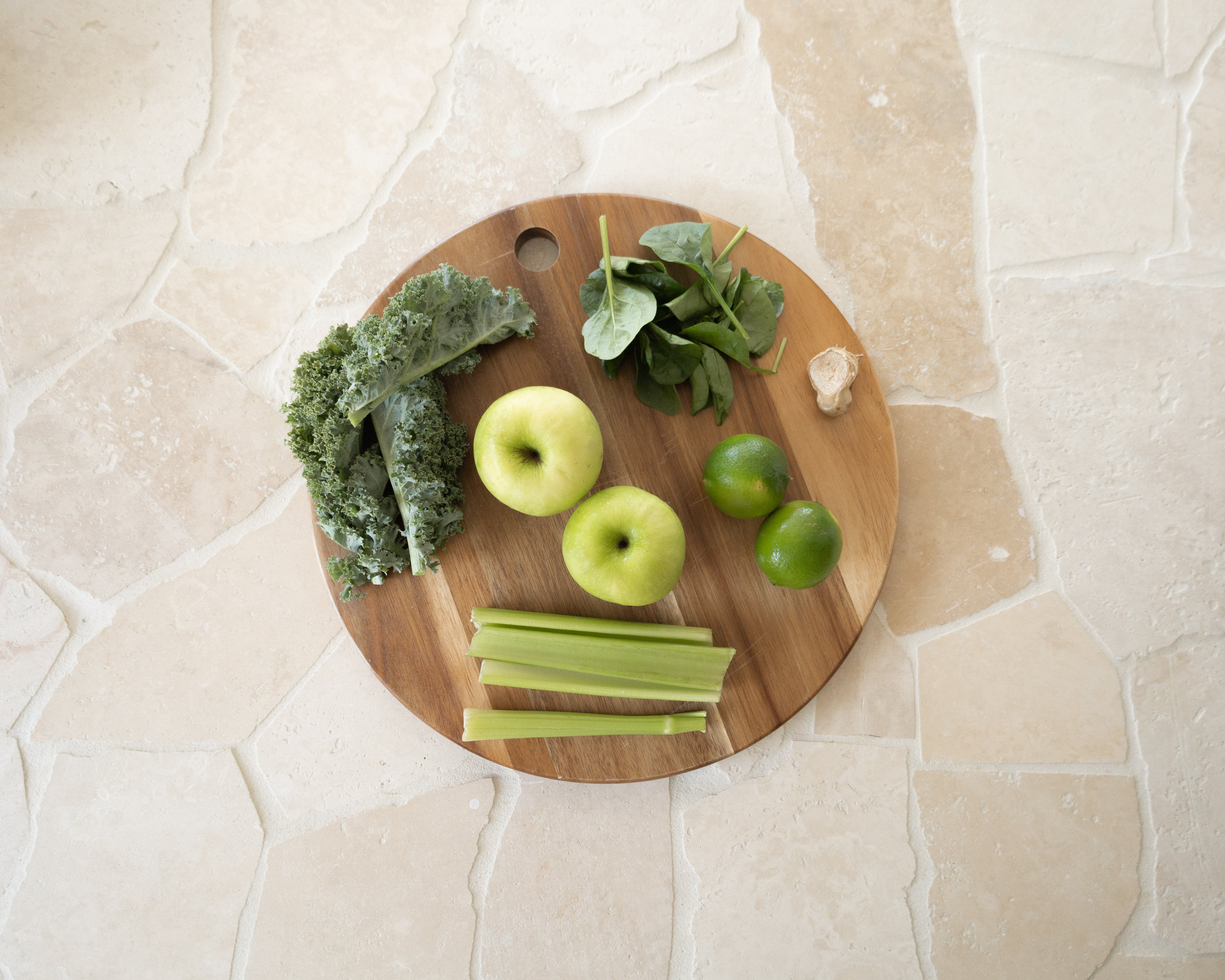 The Best Anti-Aging Foods for Radiant Skin, Strong Hair, and Healthy Nails